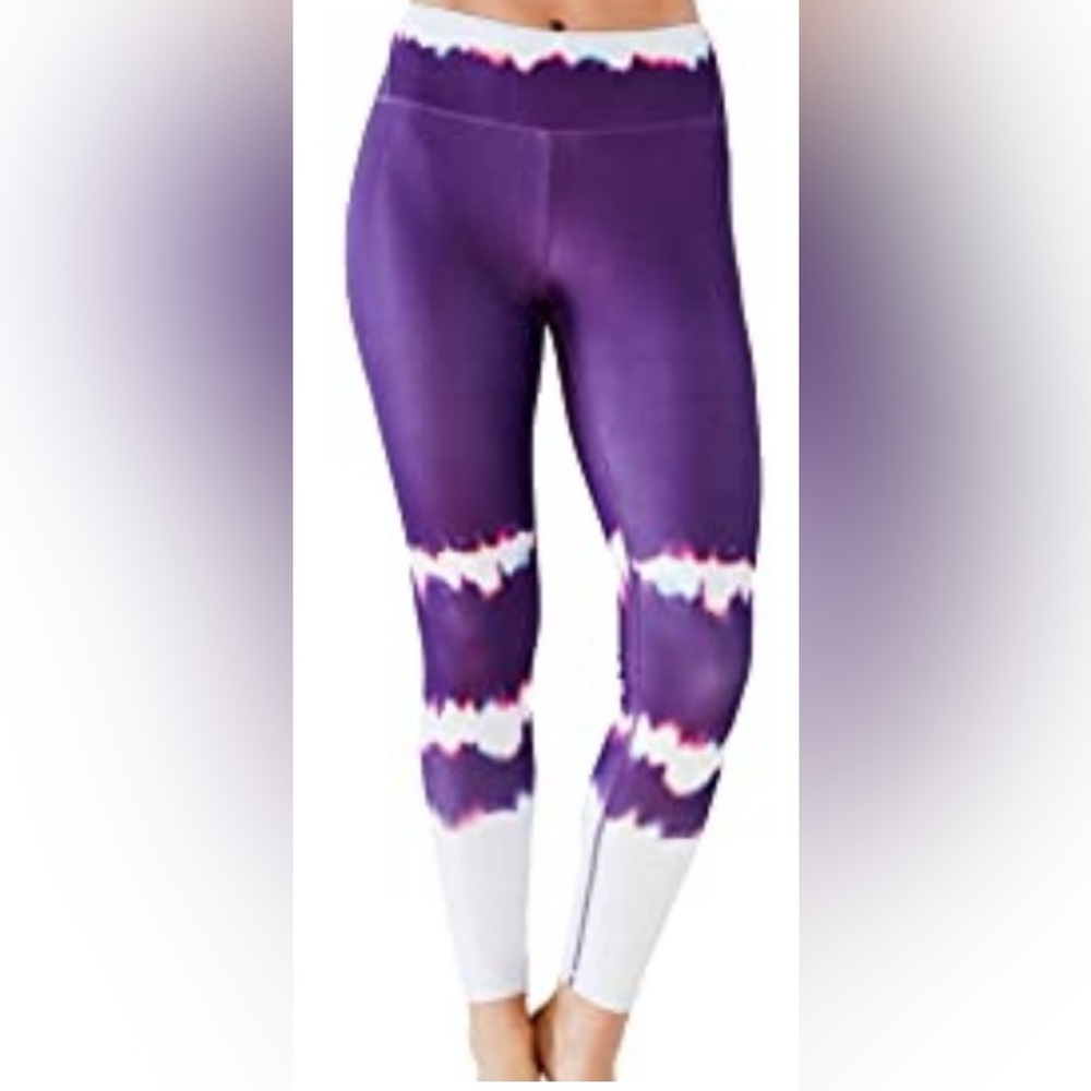 Manduka Woman’s Watercolor Purple/White  Yoga Pants size M

Yoga, Leggings